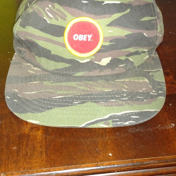 Men's- (Unisex) Obey Snapback Hat - Picture 5 of 7